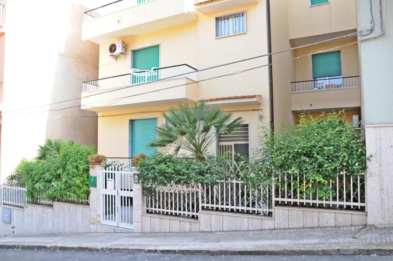 B&B Il Giardinetto باكينو المظهر الخارجي الصورة